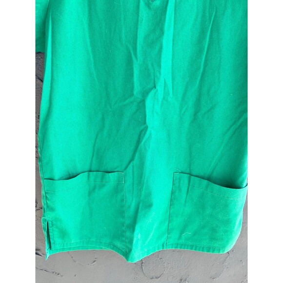 emerald green scrub top - Picture 2 of 4